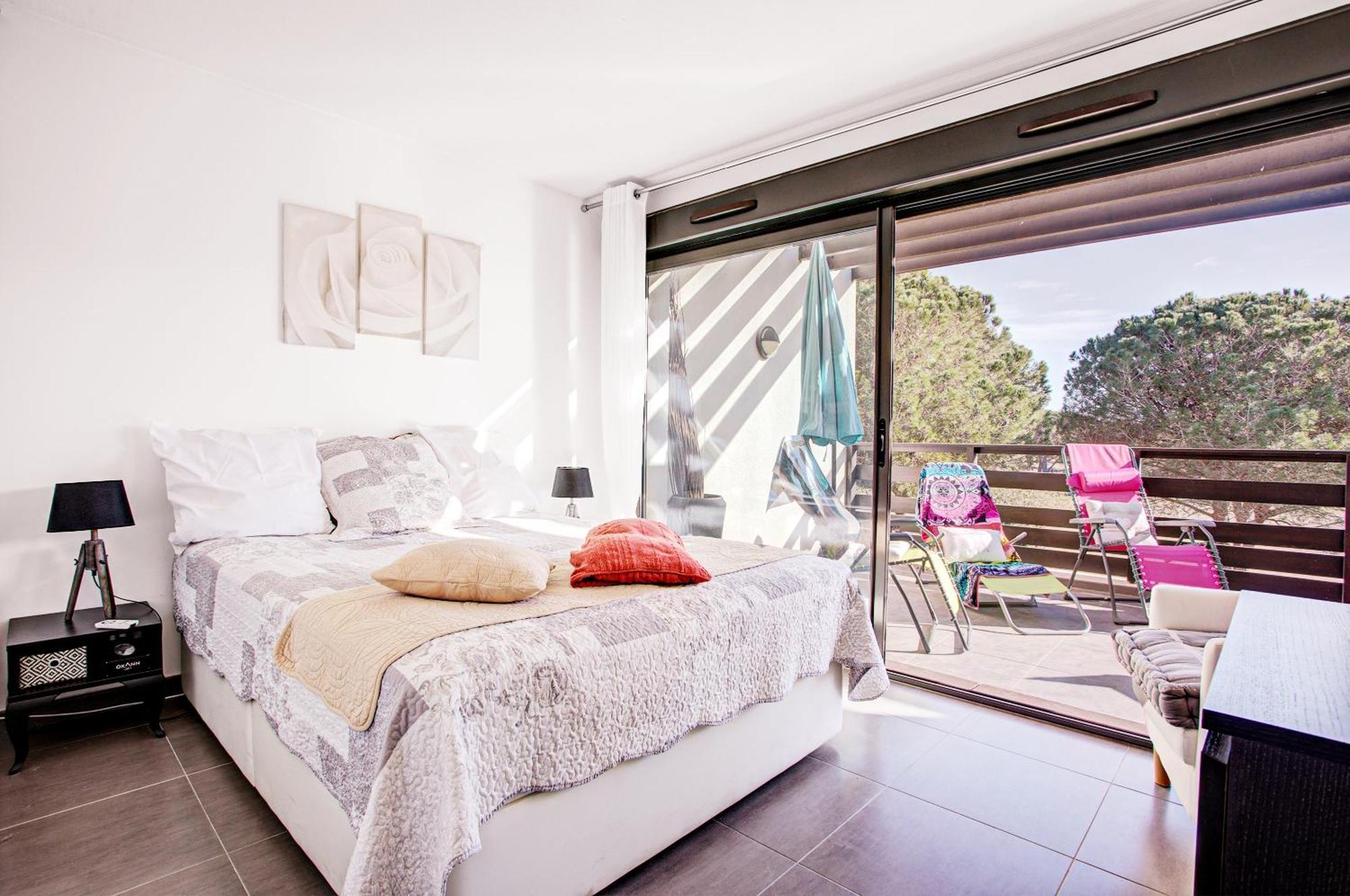 Vert Paradis - Vue Apaisante Sur Golf, Pins Parasols, 2E Etage - 80 M2 Dont Terrasse Avec Pergola, 2 Chambres, 3Et Iles, 3 Clim, Wifi - Piscine, Parking Et Park A Velos, Ascenseur - En Option Linge, Menage - Pistes Cyclables, Mer A Proximite Saint-Cyprien  Exteriér fotografie